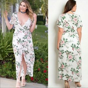 NWT Cottage Print Maxi Dress